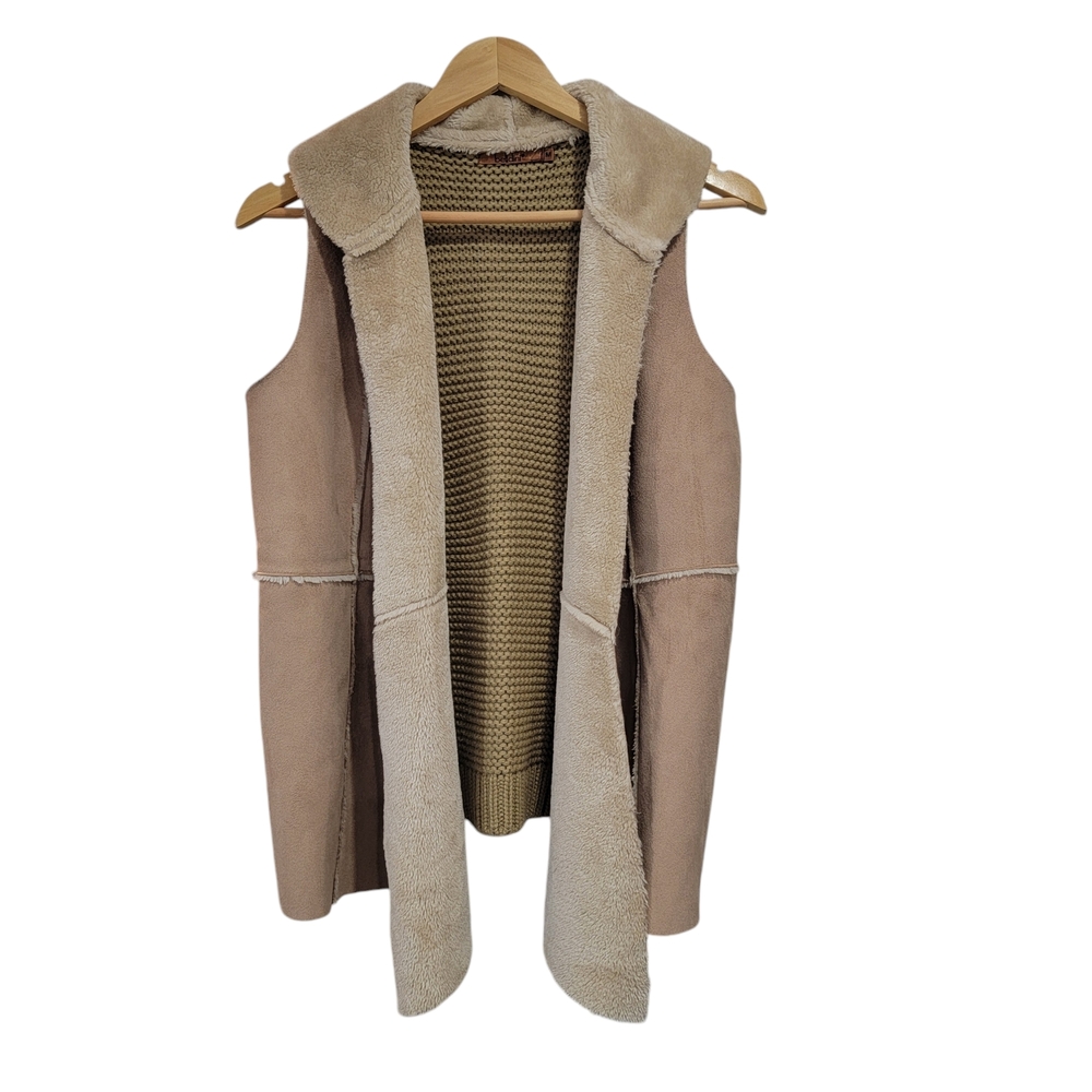 Belldini Open Front Vest Faux Fur Suede Knit Sleeveless Wrap Tan Women’s…